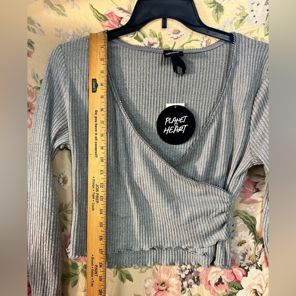 Gray Ribbed Crop Top - Picture 6 of 10